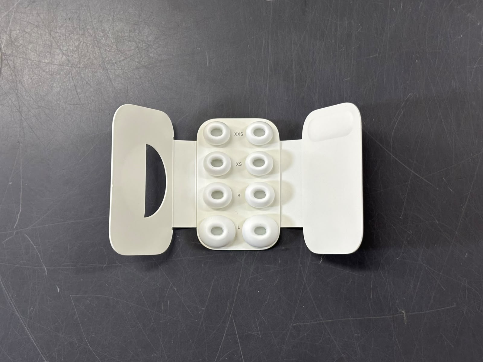 Apple AirPods Pro 3 15/06/27 - immagine 3