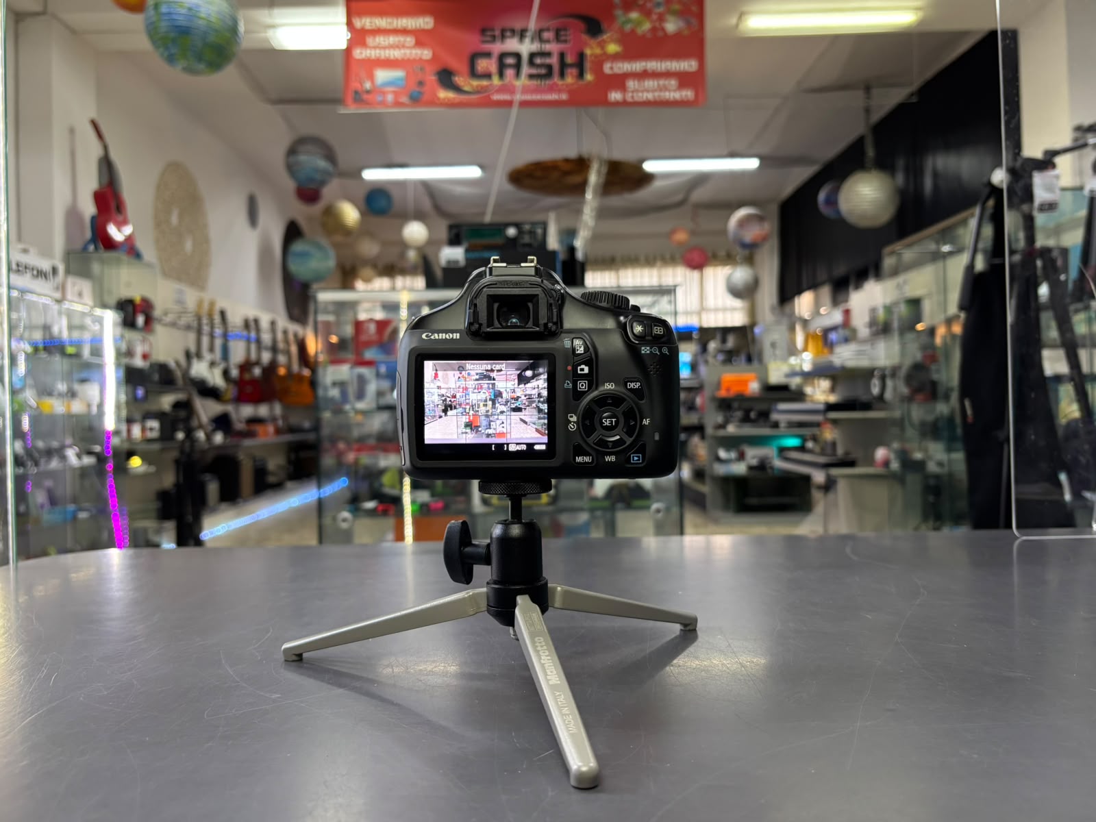 Canon EOS 1100D + 18/55 - immagine 5