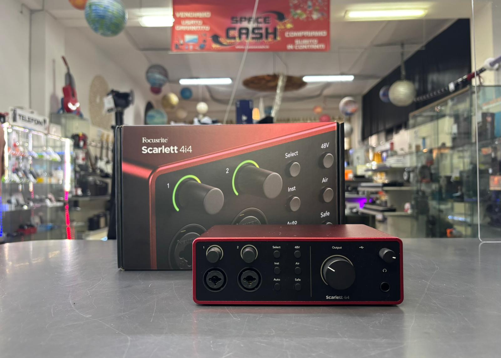 FOCUSRITE Scarlett 4i4 4th Gen Scheda Audio