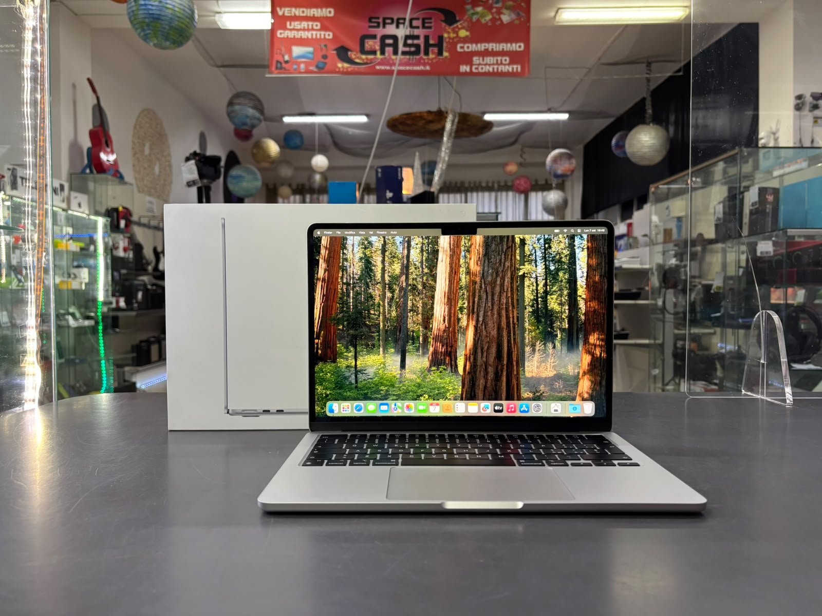 MacBook AIR 13" M2 2022 16Gb 256Gb